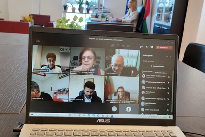 Генералният ни консул в Милано Таня Димитрова проведе видеоконференция с представители на Търговската камара в Генуа